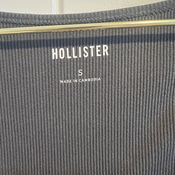Hollister Size Small Ribbed Long Sleeve Bodysuit - Picture 3 of 3